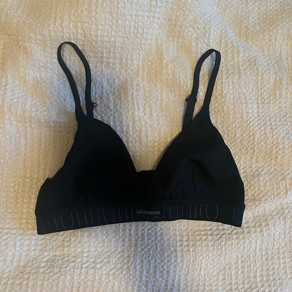 Lululemon Licensed to Train bra